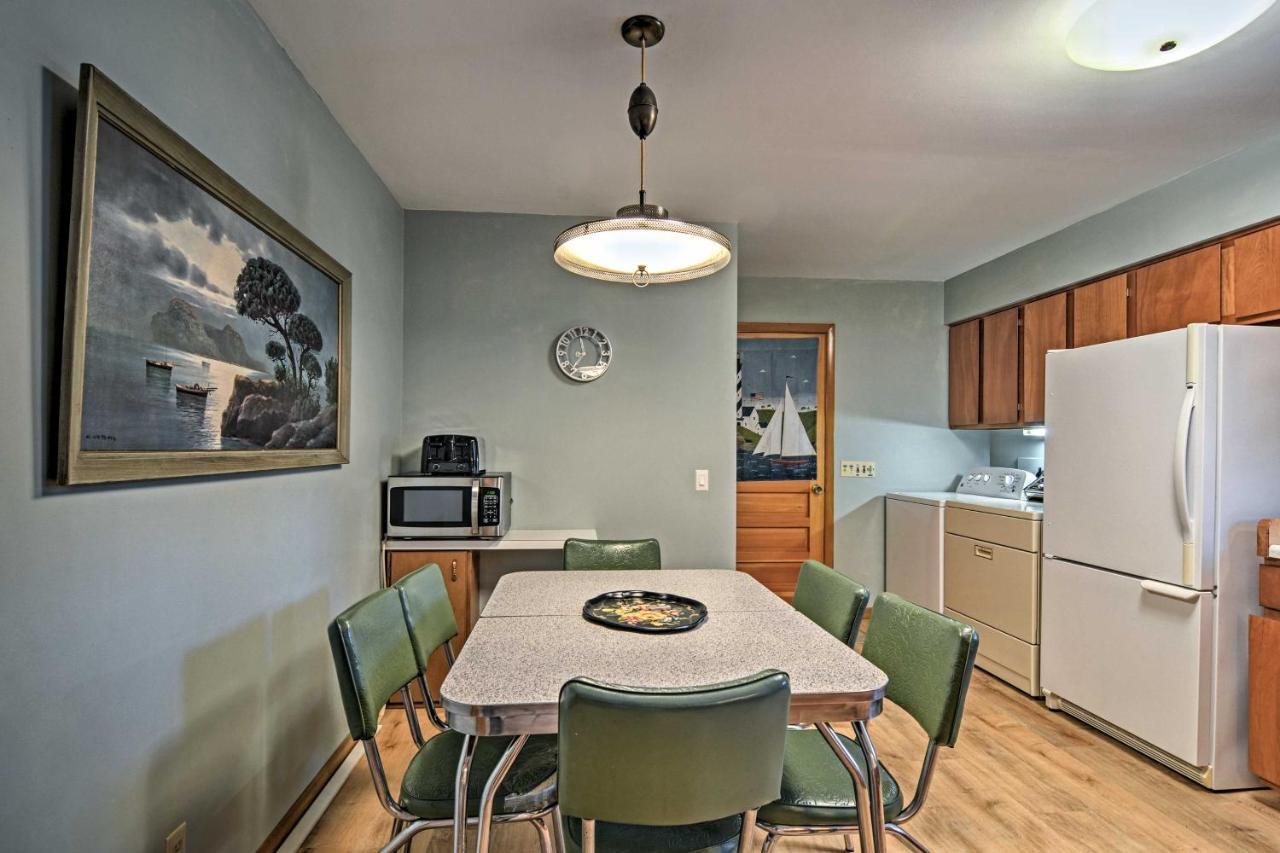 Lake Huron House With Grill And Beach Access! East Tawas 外观 照片
