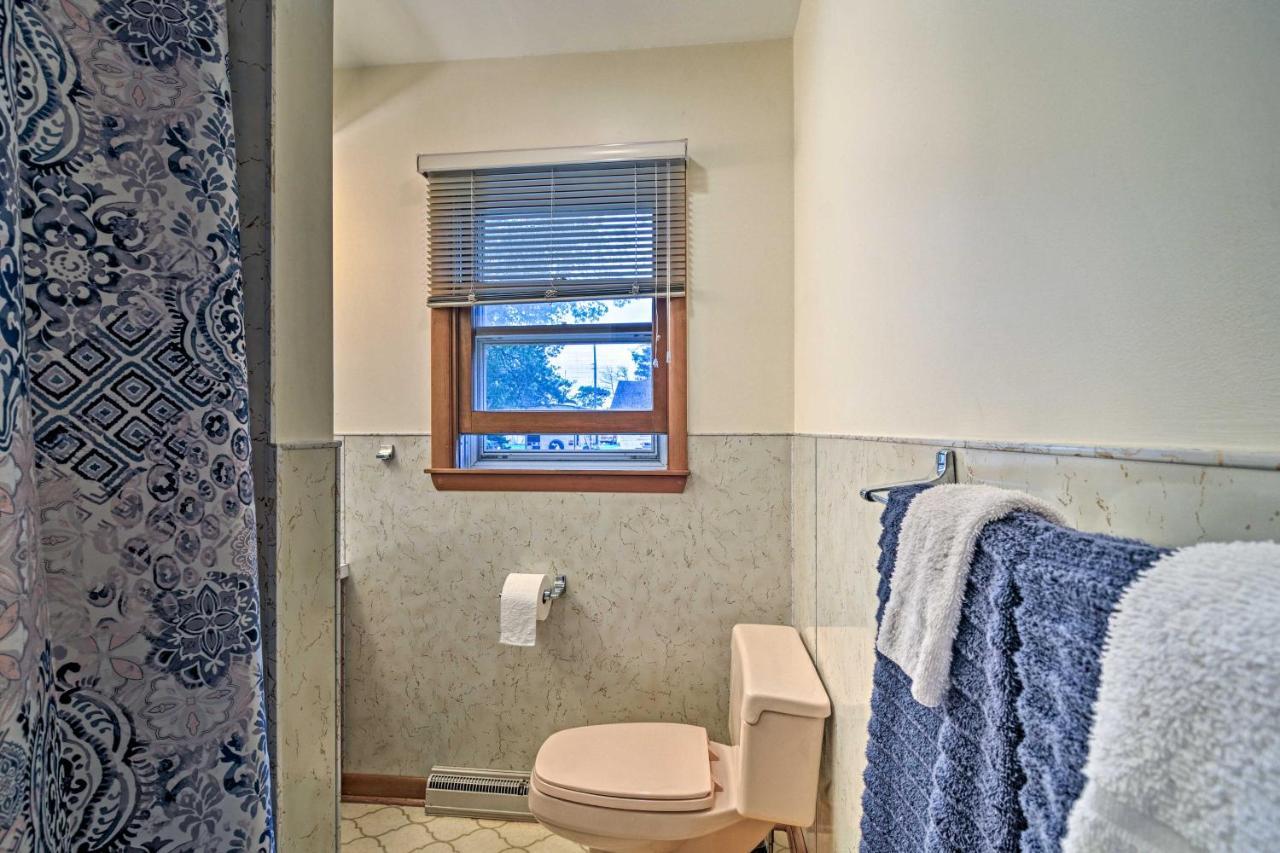 Lake Huron House With Grill And Beach Access! East Tawas 外观 照片